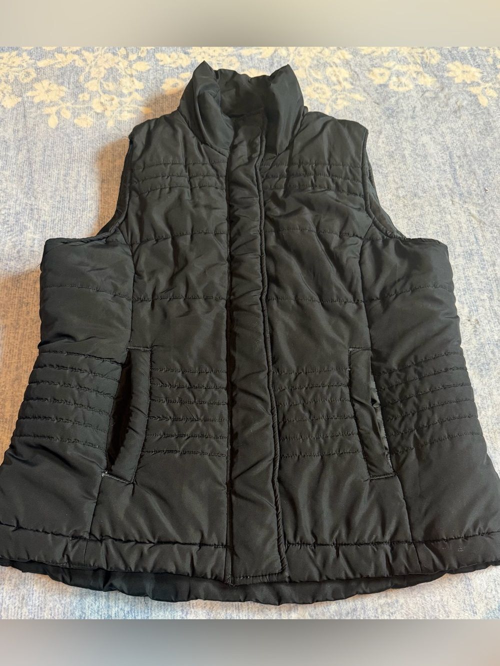New York & Company Black Quilted Puffer Vest